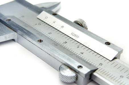 精工細作 卡尺與發(fā)夾的量具美學